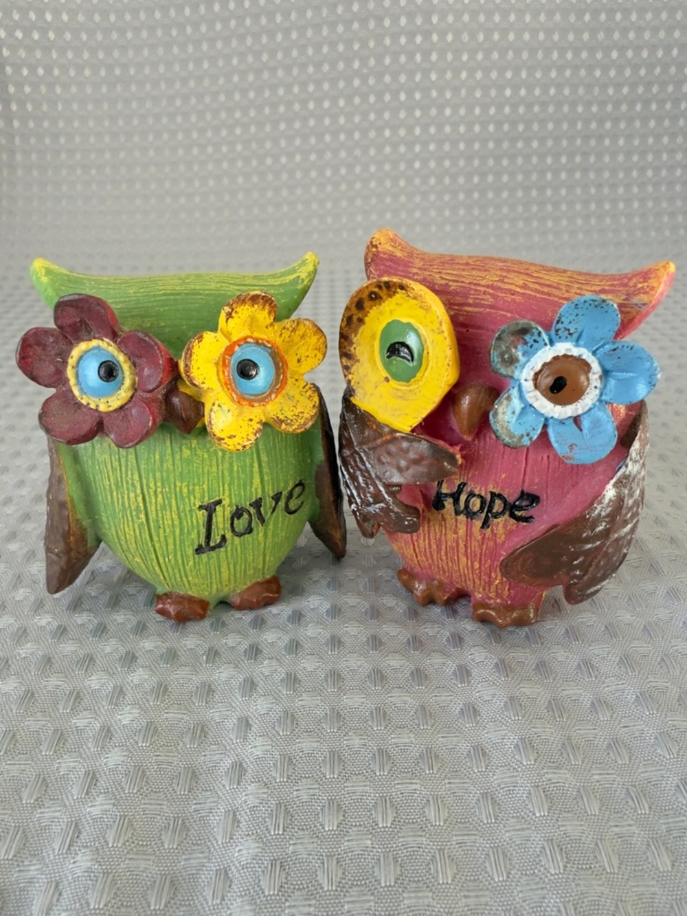 Owls Whimsical Figurines Set Of 2 LOVE&HOPE Flower Eyes Boho Garden Decor Resin